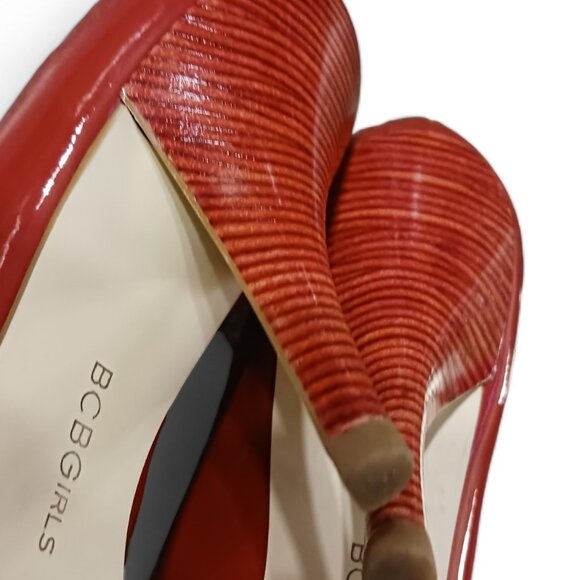 BCBGirls BG- Monde Salsa Red Patent Leather Pointed Toe Pump Heels Size 7B - Picture 12 of 12